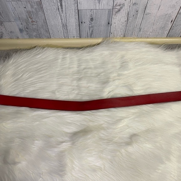 CHRISTIAN LOUBOUTIN ricky calf leather belt in black - Picture 12 of 12